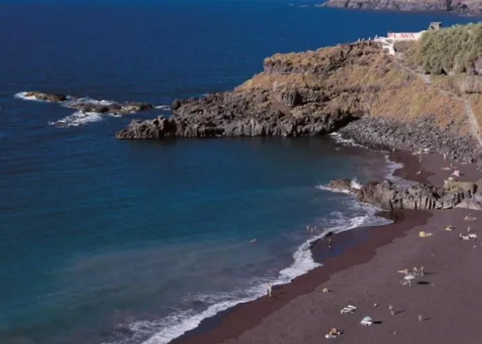 Home2book Charming Juanita Among Avocados * ラ・オロタバ