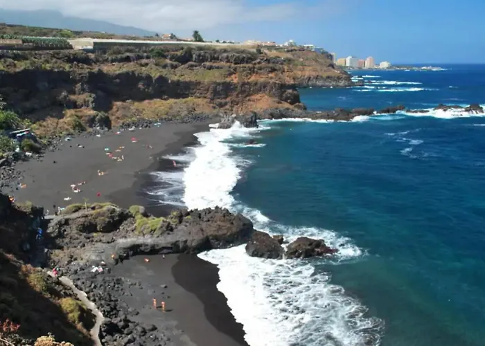 Home2book Charming Juanita Among Avocados ラ・オロタバ